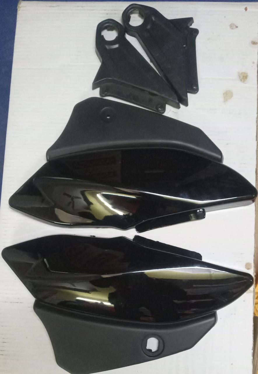 SIDE PANEL SET XCD OLD MODEL ZADON Motorcycle Parts For Bajaj XCD